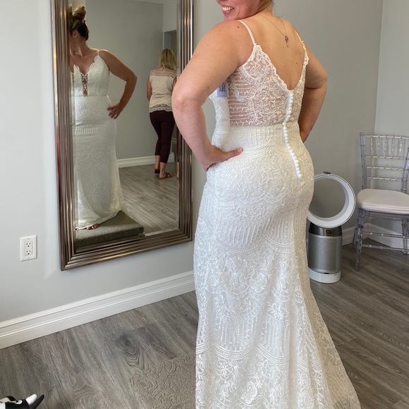 Beautiful Mon Cheri, Bohemian Lace and Tulle Gown - Picture 4 of 6